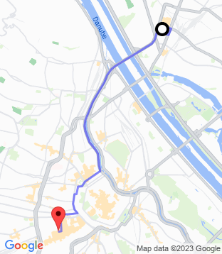 A 3px polyline `&path=weight:3|48.26491,16.398|...`